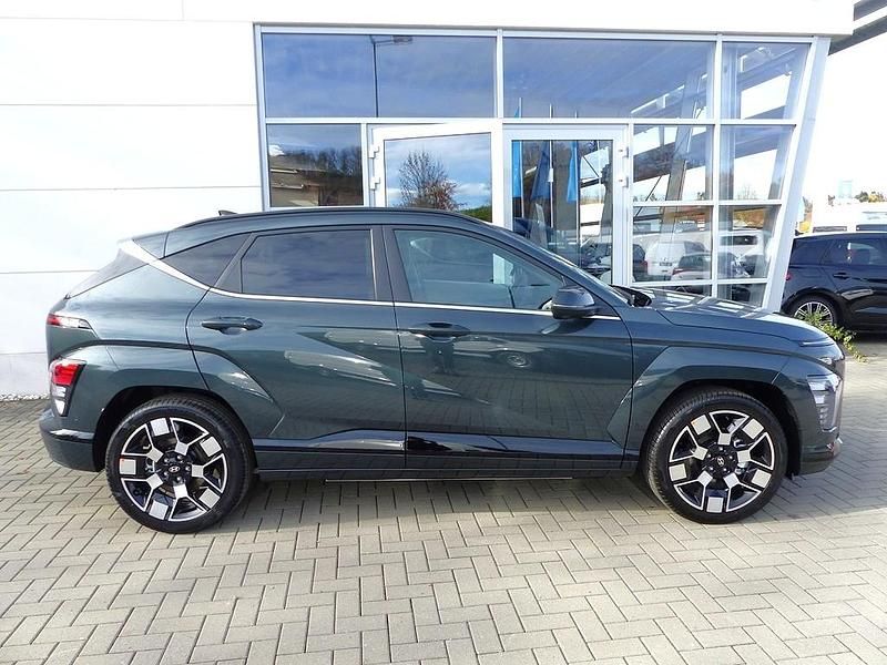 Neu Hyundai Kona Techniq 150 kW (204 PS) 2025 Grün SUV