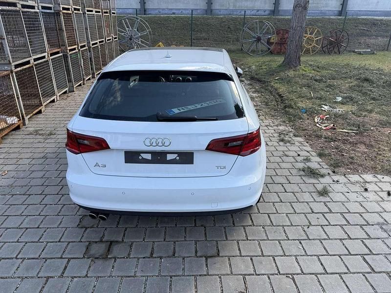 Gebraucht Audi A3 Ambition 150 PS (110 kW) 2015 Weiß Kombi