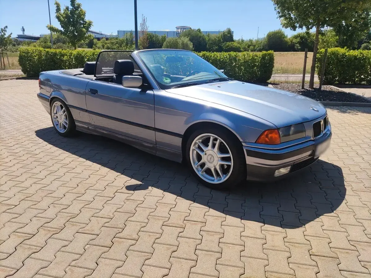 Gebraucht BMW 325 Cabriolet M Sport 192 PS (141 kW) 1994 Blau Cabrio