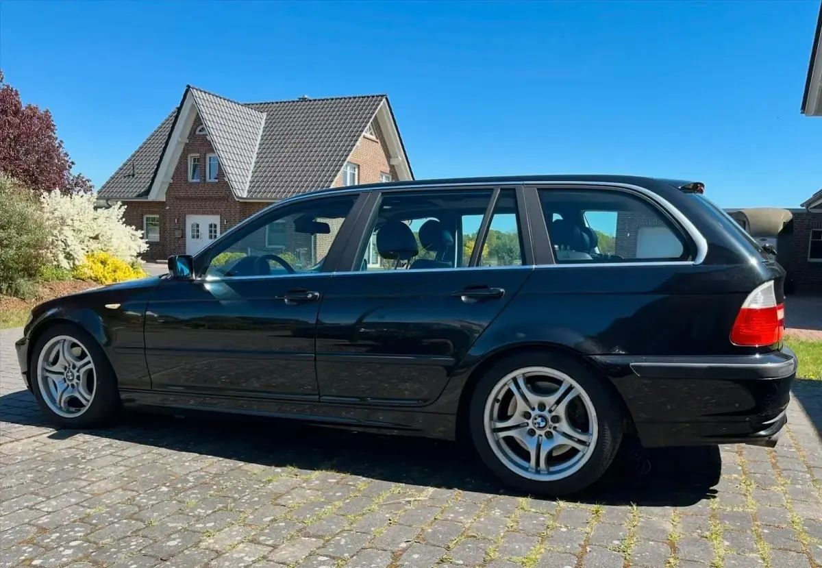 Brugt BMW 330 231 HK (169 kW) 2002 Sort Stationcar