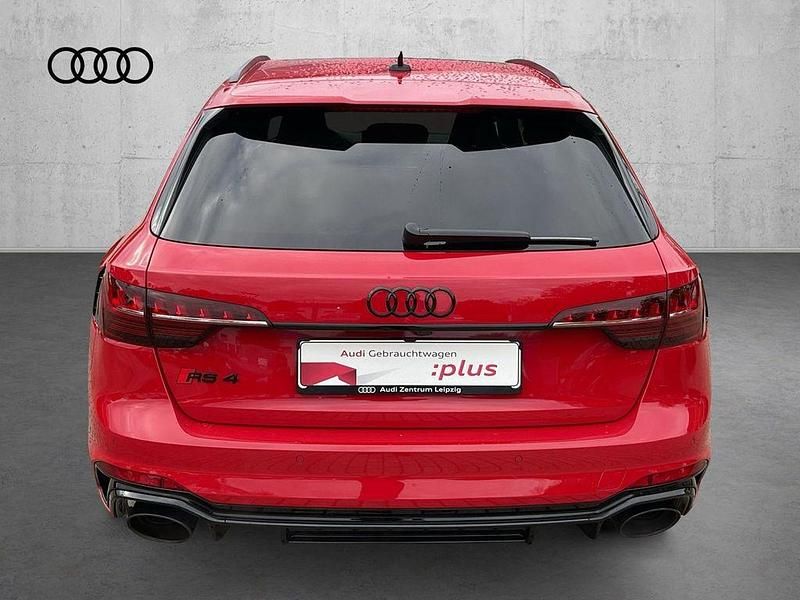 Gebraucht Audi RS4 Ambiente 450 PS (330 kW) 2023 Tangorot metallic Kombi