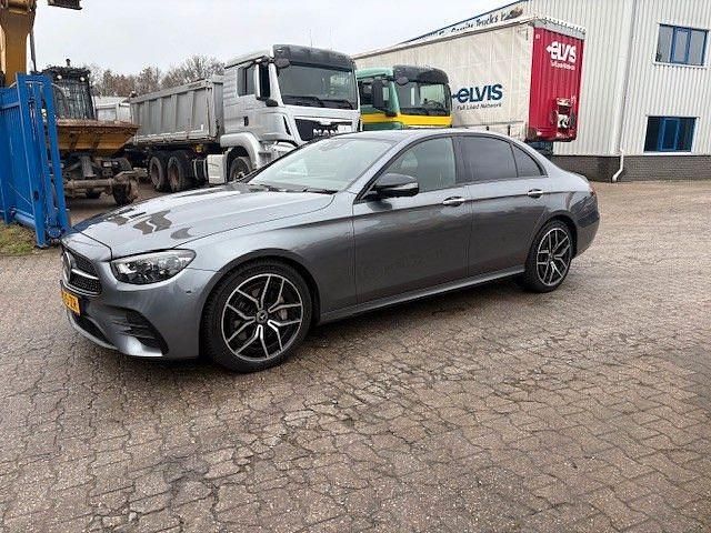 Gebraucht Mercedes E400 330 PS (242 kW) 2020 Limousine