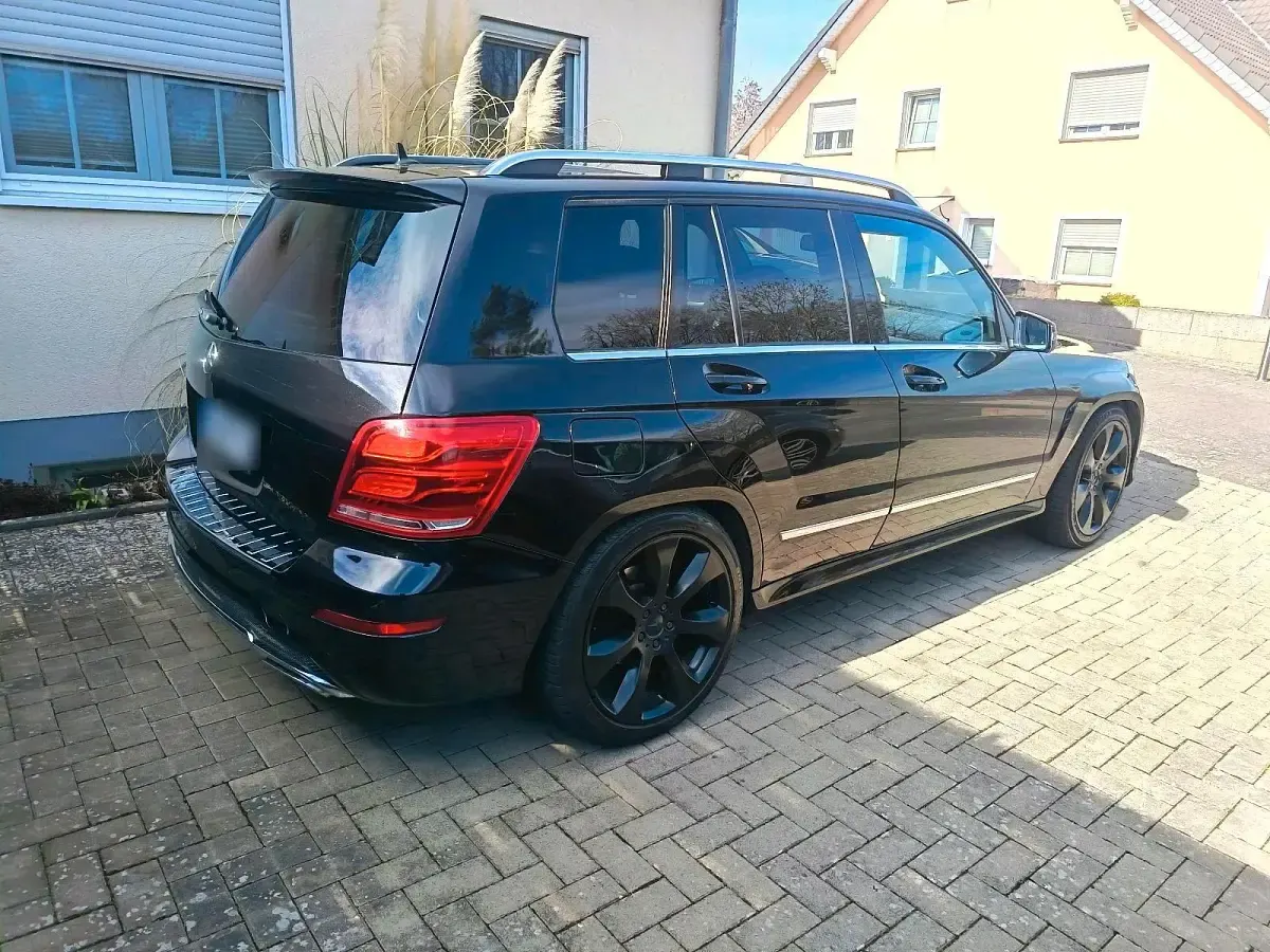 Gebraucht Mercedes GLK350 265 PS (194 kW) 2012 Schwarz SUV