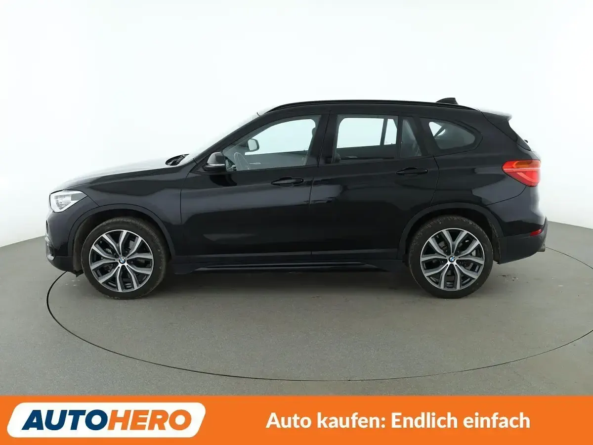 Gebraucht BMW X1 Sport Line 192 PS (141 kW) 2016 Saphirschwarz SUV