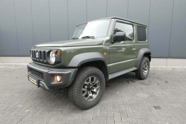 Gebraucht Suzuki Jimny Comfort+ 102 PS (75 kW) 2018 Andere farbe SUV