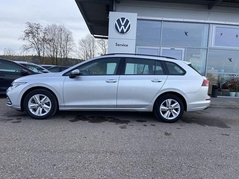 Second-hand VW Golf VIII Active 116 CP (85 kW) 2022 Argintiu Break