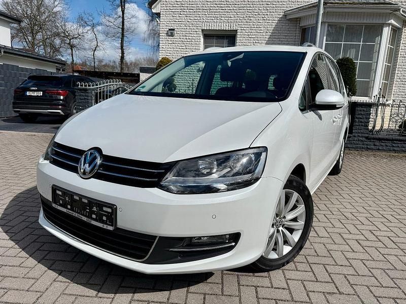 Gebraucht VW Sharan Highline 150 PS (110 kW) 2017 Weiß Van / Kleinbus