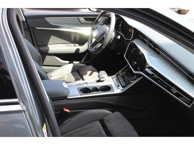 Gebraucht Audi A6 S-Line 367 PS (269 kW) 2023 Grau Kombi