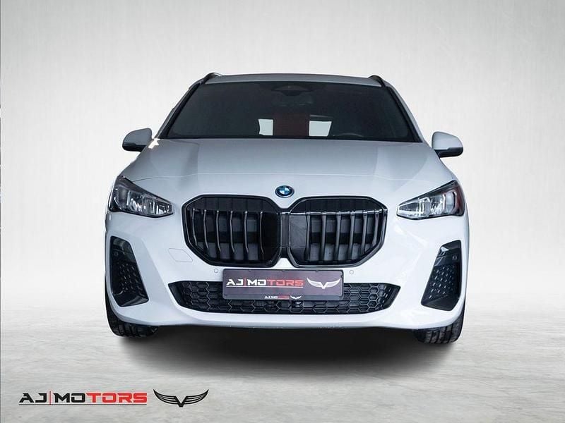 Gebraucht BMW 223 Active Tourer M Sport 211 PS (155 kW) 2023 Alpinweiss iii Van / Kleinbus