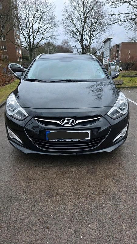 Gebraucht Hyundai i40 136 PS (100 kW) 2013 Schwarz Kombi