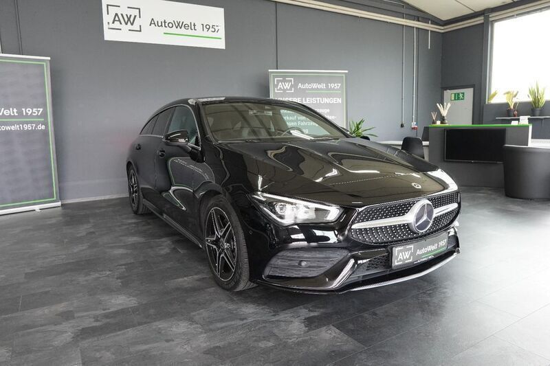 Schwarz Gebraucht 2021 Mercedes CLA220 Shooting Brake AMG Kombi | 31.490 € (Fairer Preis) - Bild 1/4