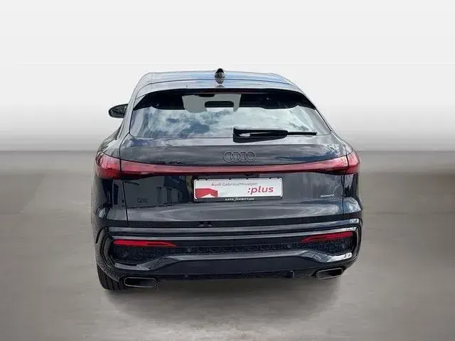 Gebraucht Audi Q5 Sportback Sport 204 PS (150 kW) 2025 Mythosschwarz metallic SUV