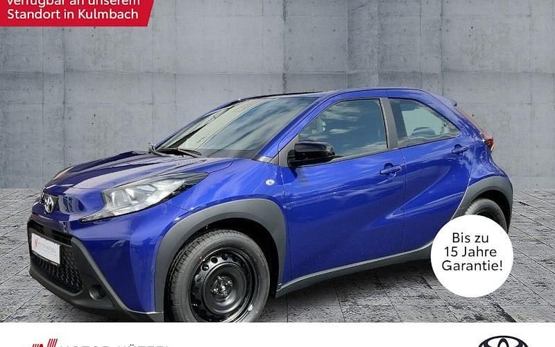 Blau Neu 2025 Toyota Aygo Business Edition Kleinwagen | 16.990 € (Fairer Preis) - Bild 1/4