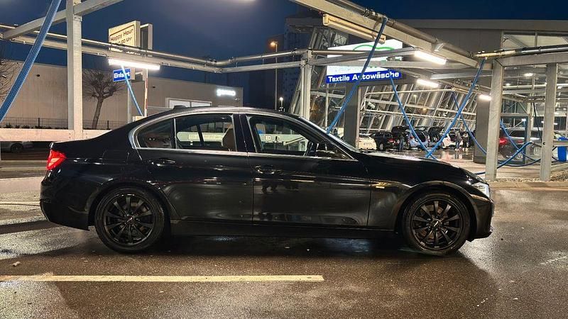 Gebraucht BMW 328 Luxury Line 245 PS (180 kW) 2012 Schwarz Limousine