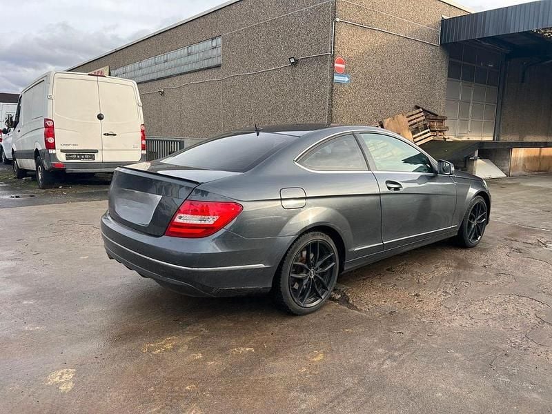 Gebraucht Mercedes C220 170 PS (125 kW) 2013 Grau Coupé