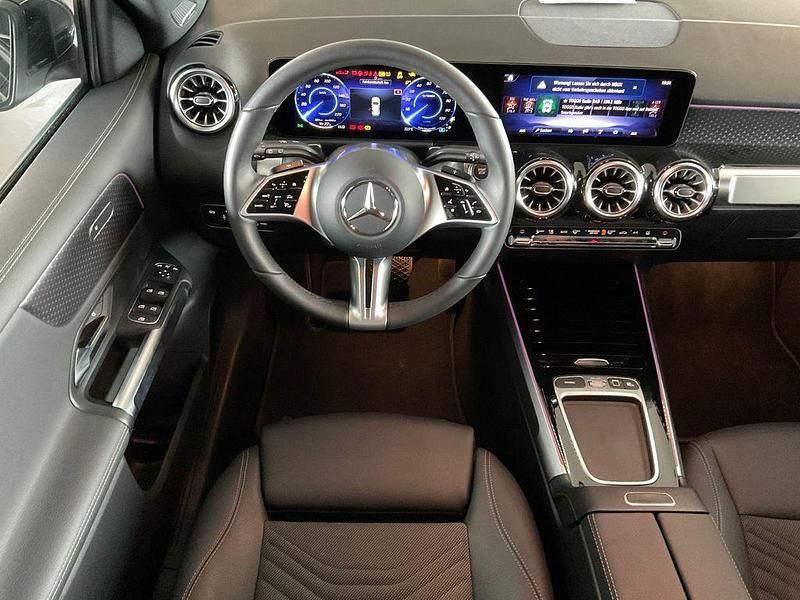 Gebraucht Mercedes EQB350 Progressive 214 kW (292 PS) 2025 Kosmosschwarz  metalliclack SUV