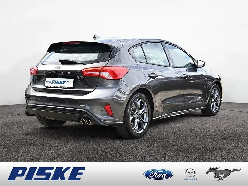 Gebraucht Ford Focus ST-Line 150 PS (110 kW) 2021 Grau Limousine