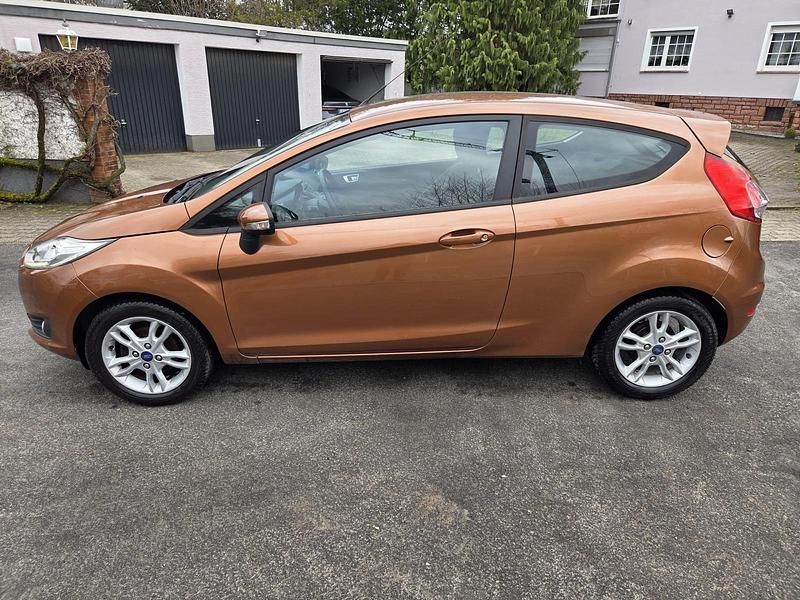 Gebraucht Ford Fiesta 101 PS (74 kW) 2015 Kleinwagen