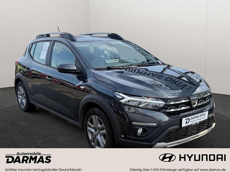 Gebraucht Dacia Sandero 101 PS (74 kW) 2022 Grau Limousine