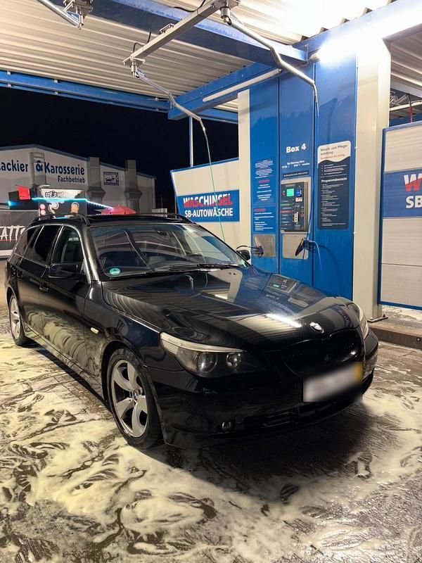 Gebraucht BMW 525 193 PS (141 kW) 2004 Schwarz Kombi