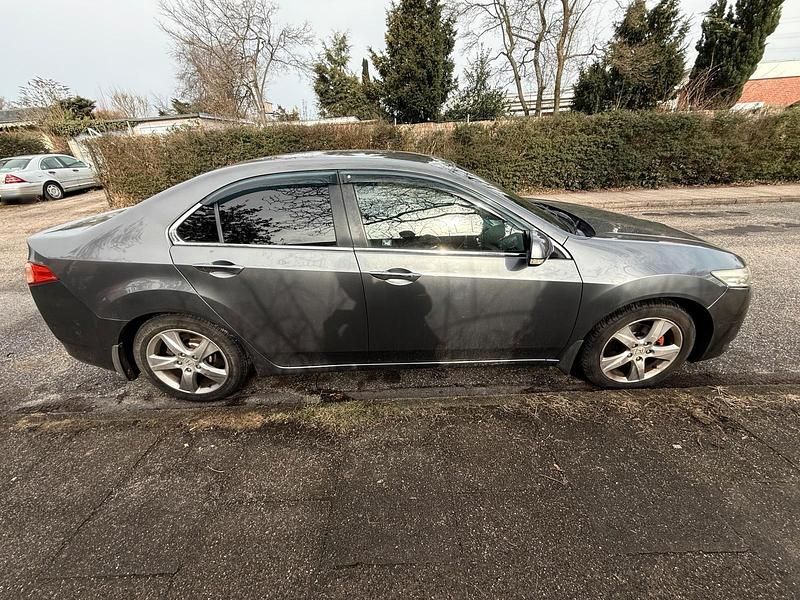 Gebraucht Honda Accord 150 PS (110 kW) 2012 Grau Limousine