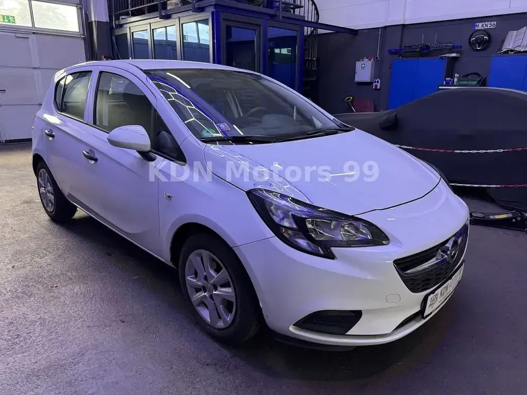 Używany Opel Corsa Selection 69 KM (50 kW) 2018 Biały Hatchback