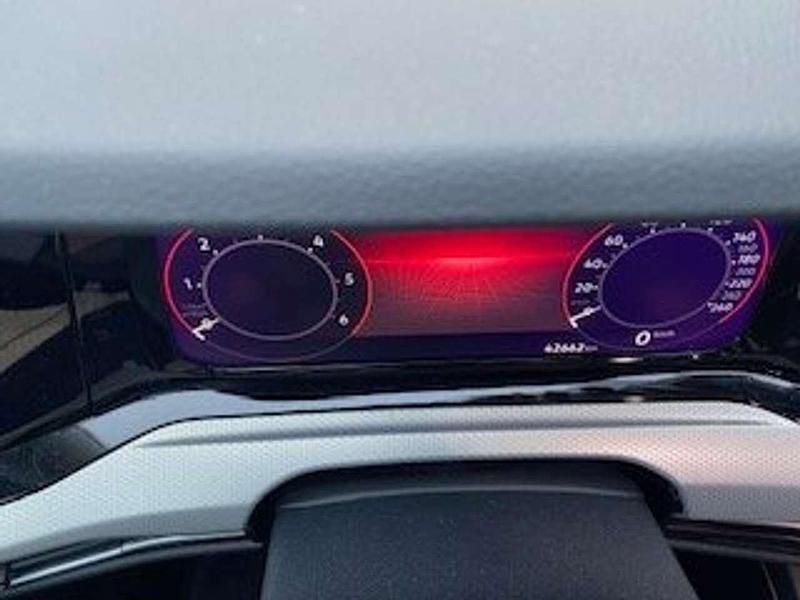 Gebraucht VW Golf VIII Move 150 PS (110 kW) 2024 Grau Limousine