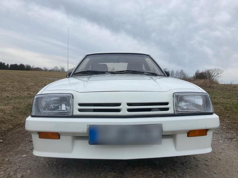 Gebraucht Opel Manta 90 PS (66 kW) 1987 Weiß Coupé