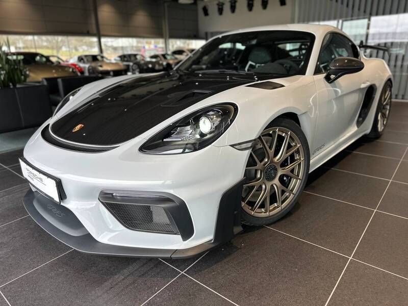 Carraraweißmetallic Gebraucht 2022 Porsche 718 Cayman GT4 | 179.900 € (Teuer) - Bild 1/4