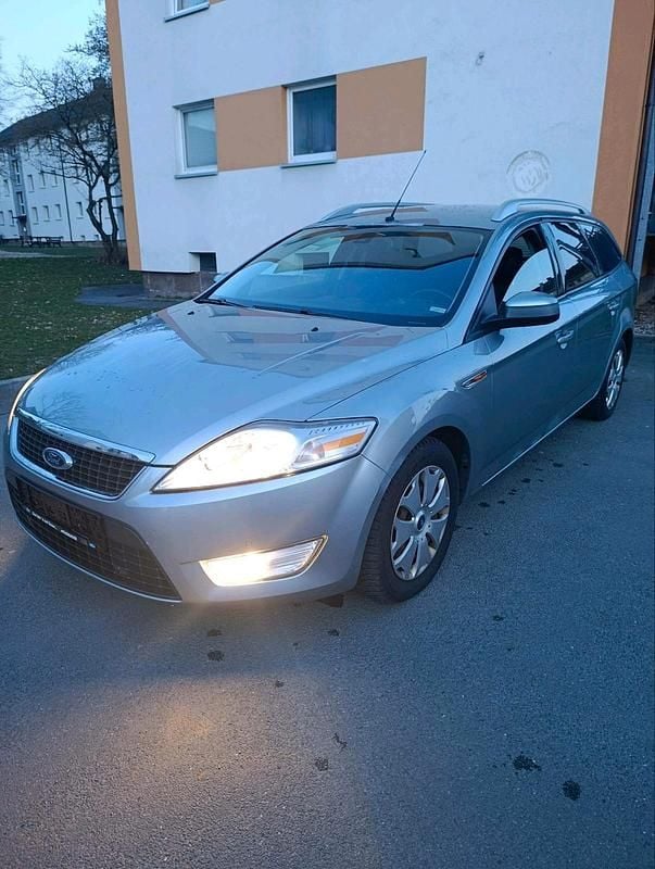 Gebraucht Ford Mondeo Trend 150 PS (110 kW) 2008 Silber Kombi
