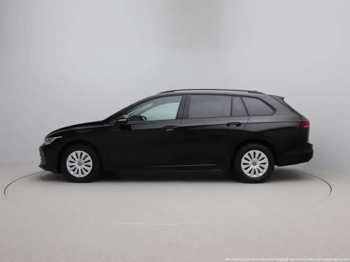 Neu VW Golf VIII R-line 150 PS (110 kW) 2026 Blau Kombi