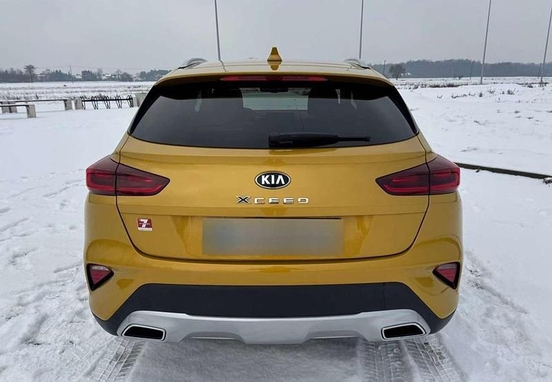 Gebraucht Kia XCeed Vision 140 PS (102 kW) 2019 Gold SUV