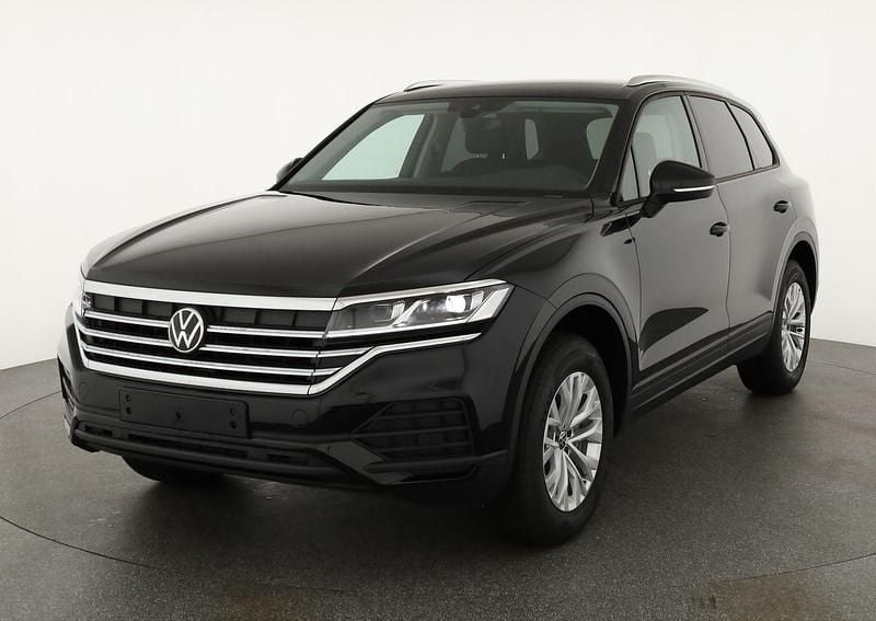 Grenadillschwarz metallic Neu 2025 VW Touareg SUV | 59.445 € (Superpreis) - Bild 1/4