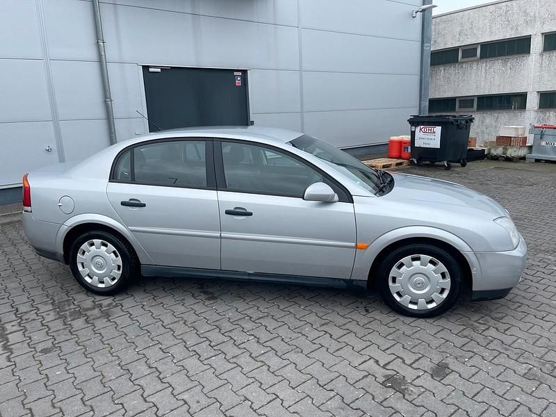 Gebraucht Opel Vectra 122 PS (89 kW) 2003 Silber Limousine