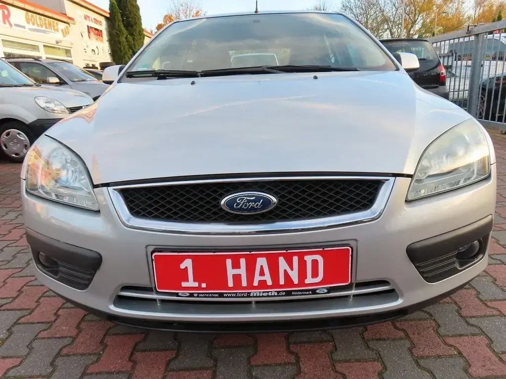 Usata Ford Focus Sport 101 CV (74 kW) 2005 Argento Berlina