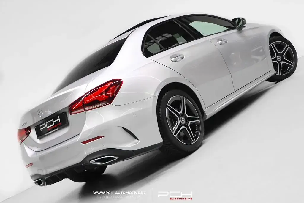 Gebraucht Mercedes CLA200 AMG line 163 PS (119 kW) 2024 Silber Coupé