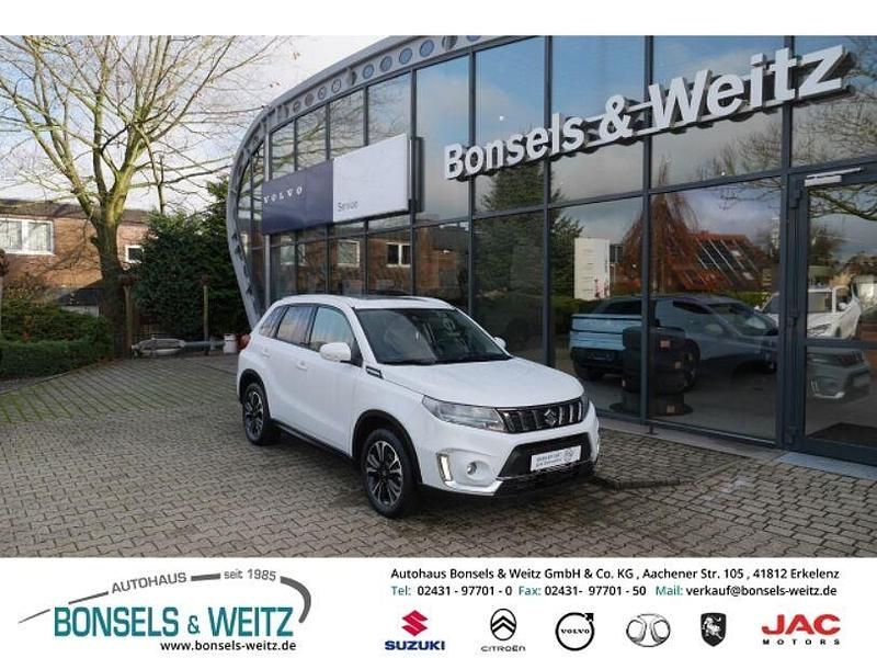 Weiß Gebraucht 2023 Suzuki Vitara Comfort+ SUV | 23.880 € (Etwas zu teuer) - Bild 1/4