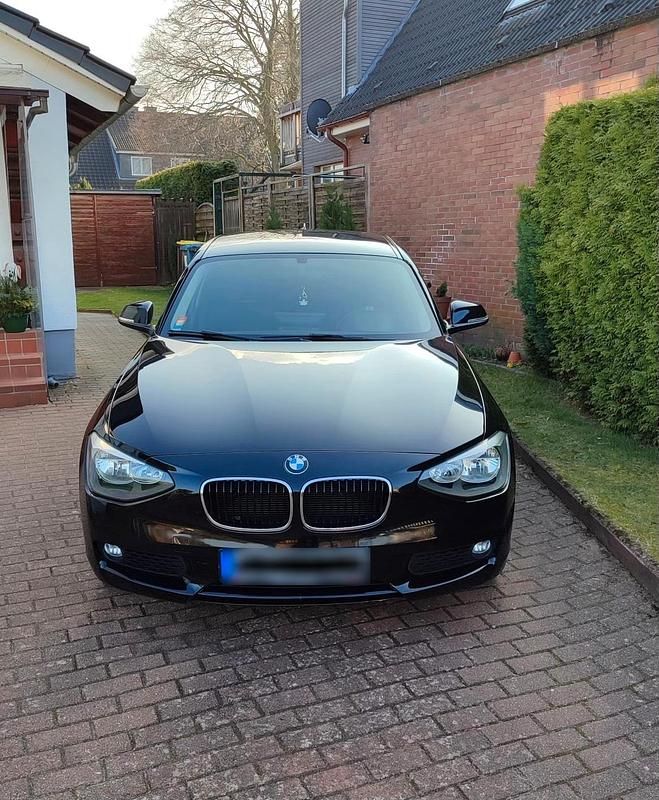 Gebraucht BMW 114 102 PS (75 kW) 2013 Schwarz Kleinwagen