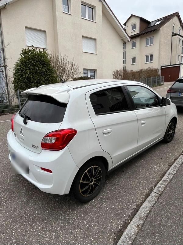 Gebraucht Mitsubishi Space Star 80 PS (58 kW) 2018 Weiß Kleinwagen