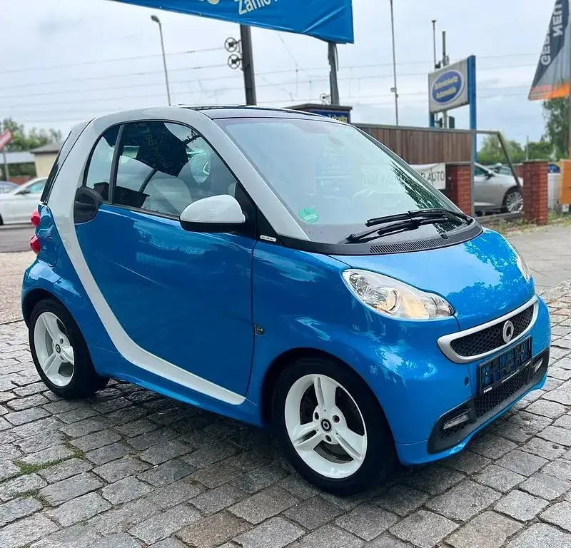 Gebraucht Smart ForTwo Coupé 71 PS (52 kW) 2013 Blau Coupé