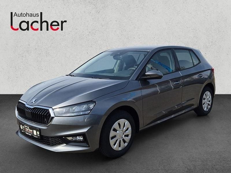 Neu Skoda Fabia Essence 95 PS (69 kW) 2026 Grau Kleinwagen