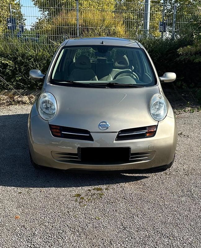 Gold Gebraucht 2003 Nissan Micra Kleinwagen | 2.350 € - Bild 1/4