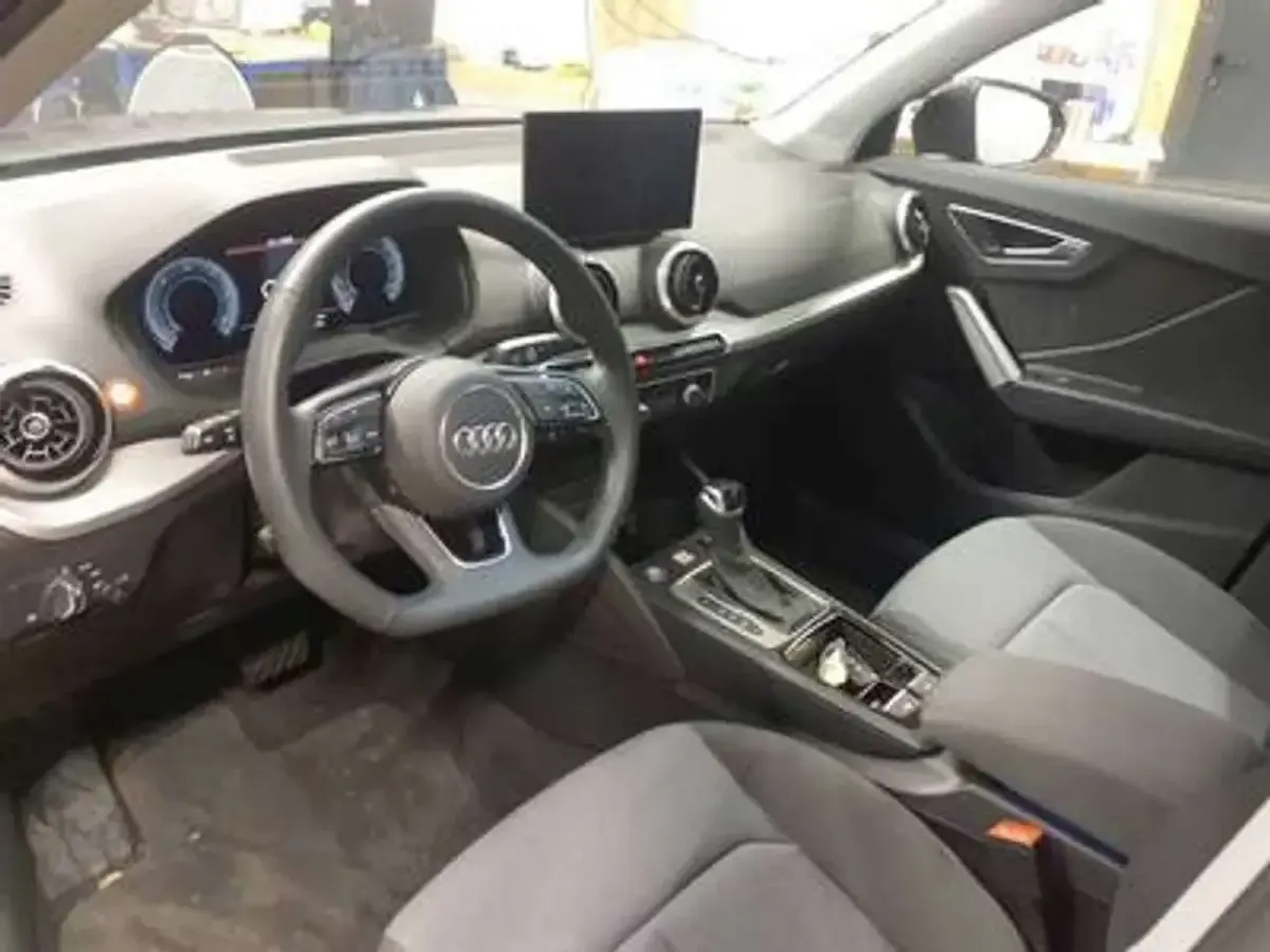 Gebraucht Audi Q2 Advanced Plus 150 PS (110 kW) 2025 Mythosschwarz metallic SUV