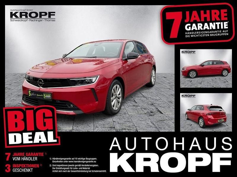 Chili rot Gebraucht 2022 Opel Astra Limousine | 18.440 € (Fairer Preis) - Bild 1/4