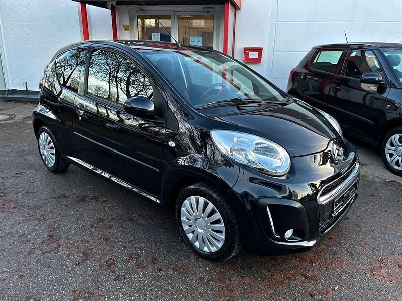 Schwarz Gebraucht 2013 Citroën C1 SELECTION Kleinwagen | 5.890 € (Etwas zu teuer) - Bild 1/4