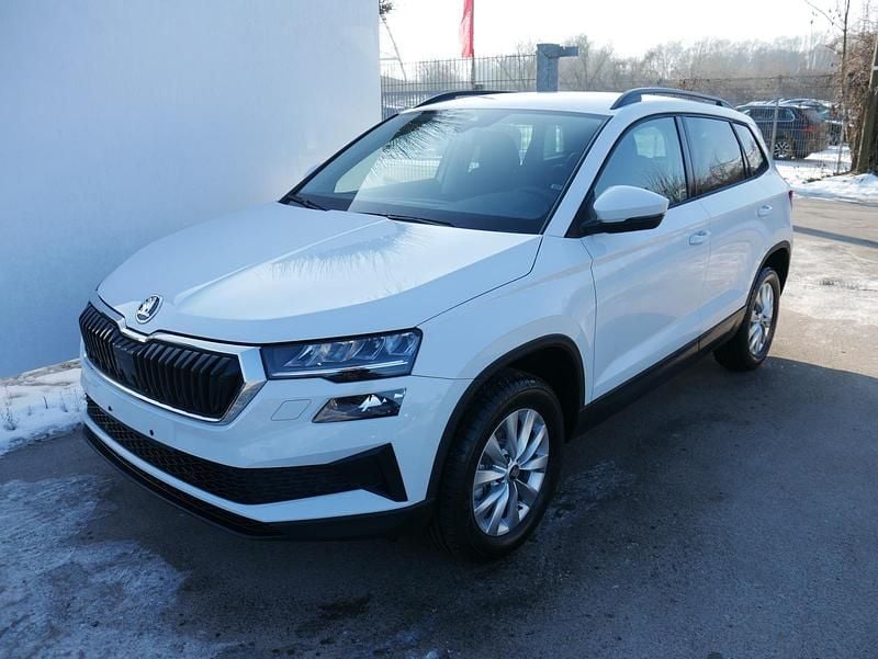 Moonweiß perleffekt Neu 2026 Skoda Karoq Selection SUV | 32.090 € (Superpreis) - Bild 1/4
