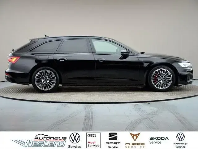 Gebraucht Audi A6 Sport 367 PS (269 kW) 2022 Brillantschwarz Kombi