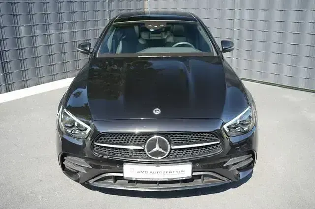 Gebraucht Mercedes E300 Edition 306 PS (225 kW) 2023 Schwarz Limousine