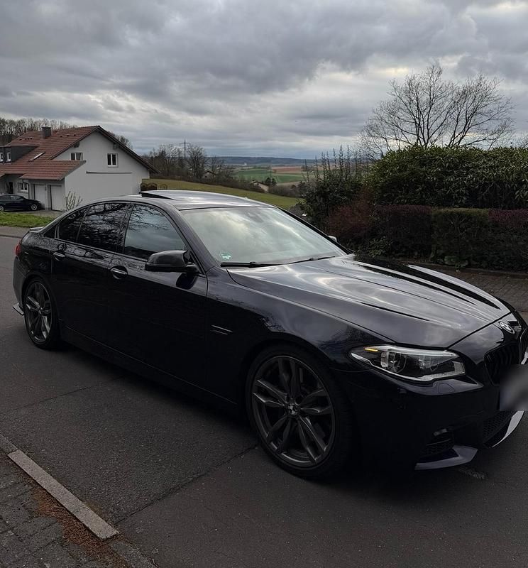 Gebraucht BMW 550 381 PS (280 kW) 2016 Schwarz Limousine