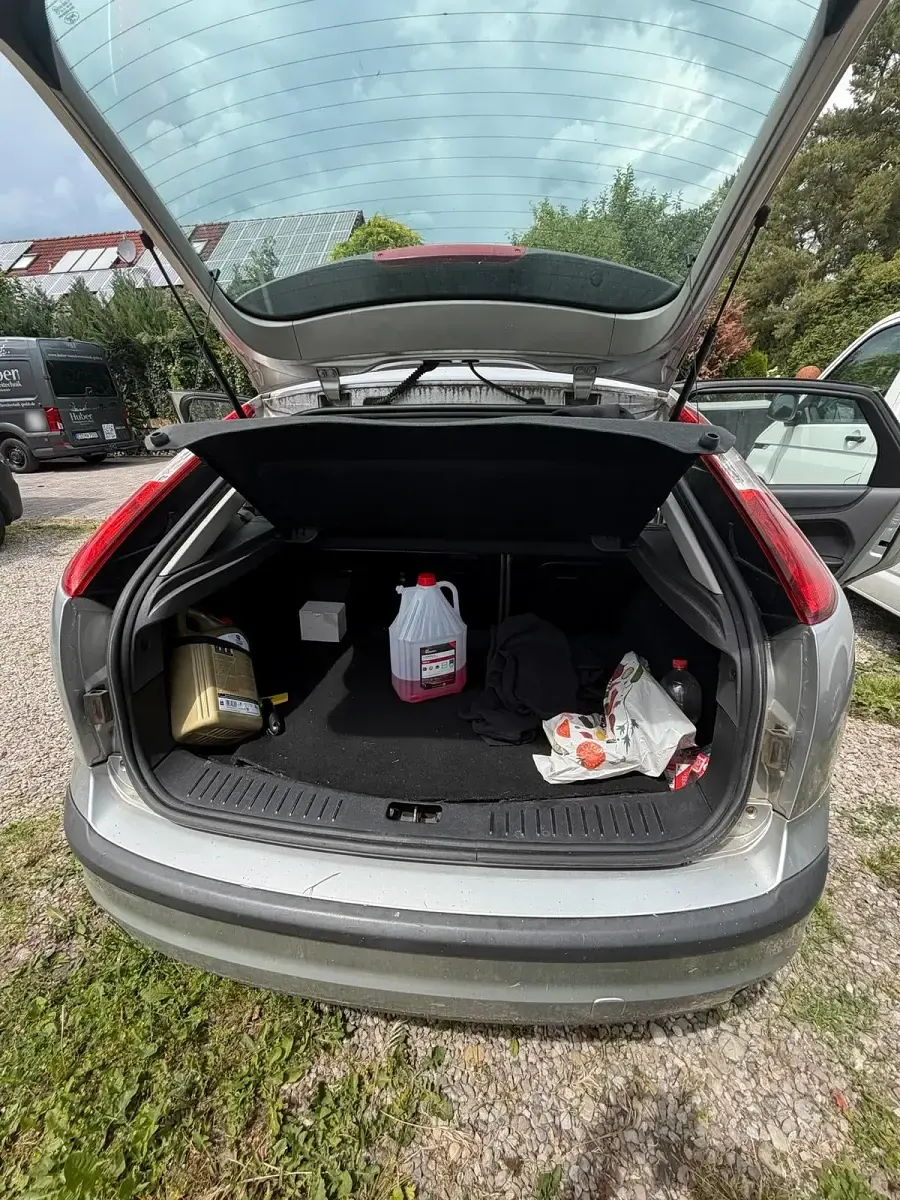 Gebraucht Ford Focus 90 PS (66 kW) 2006 Grau Kleinwagen